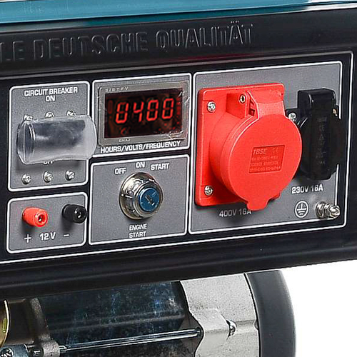 Praktisk ergonomisk kontrolpanel med elektrisk start